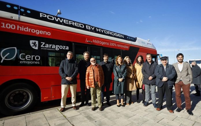 Zaragoza autobús híbrido línea del aeropuerto 1